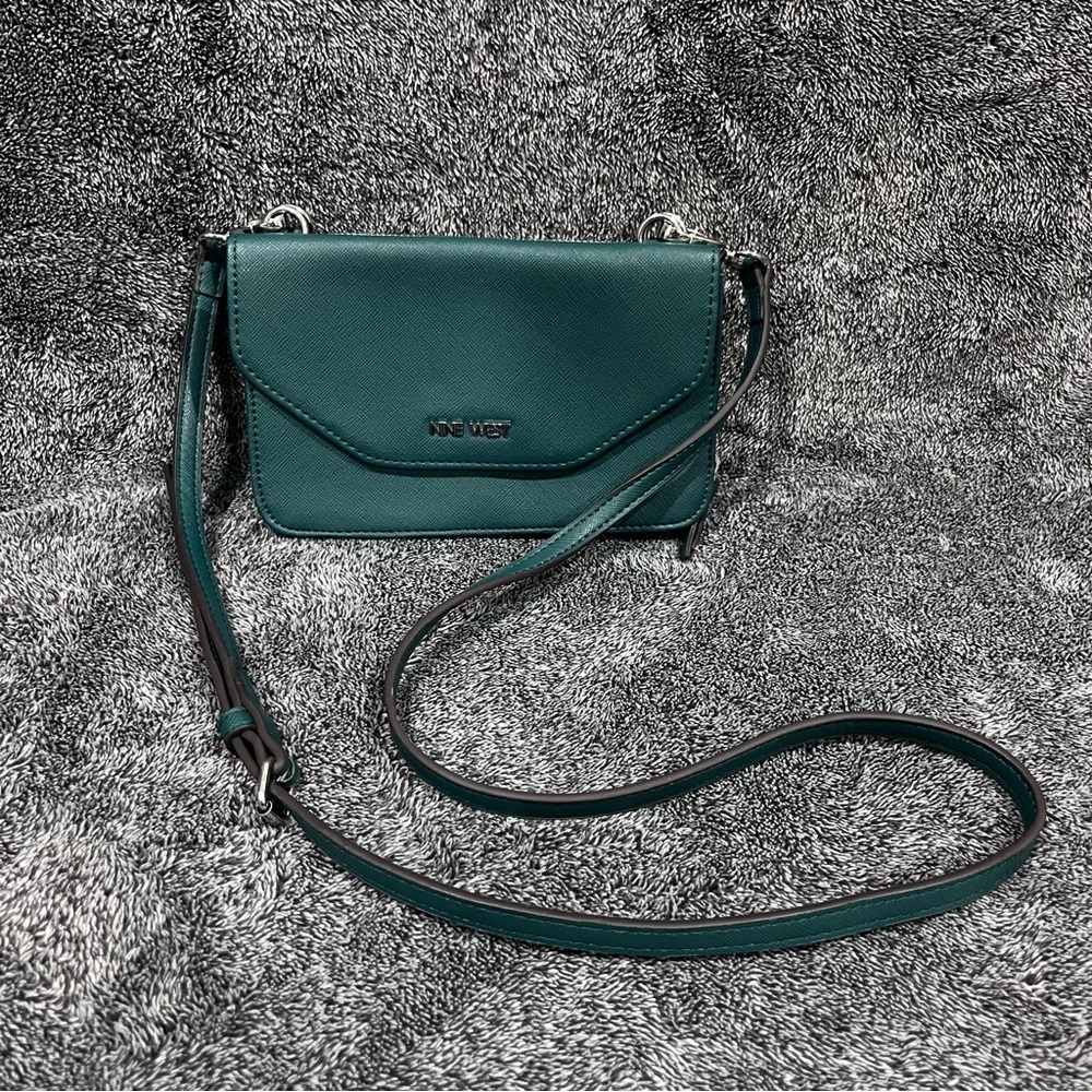 Nine West Bowie Logo Metal Flap green Crossbody Bag